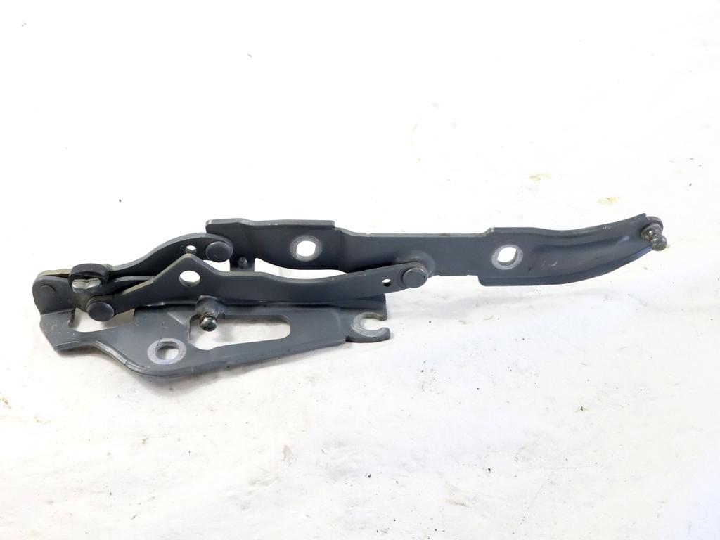 7060627 CERNIERA PORTELLONE COFANO POSTERIORE BAULE LATO SINISTRO BMW SERIE 3 320D E90 2.0 D 135KW AUT 5P (2010) RICAMBIO USATO