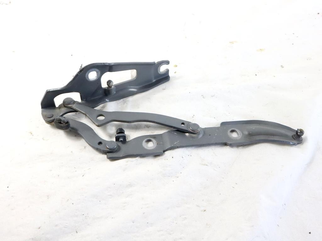 7060628 CERNIERA PORTELLONE COFANO POSTERIORE BAULE LATO DESTRO BMW SERIE 3 320D E90 2.0 D 135KW AUT 5P (2010) RICAMBIO USATO