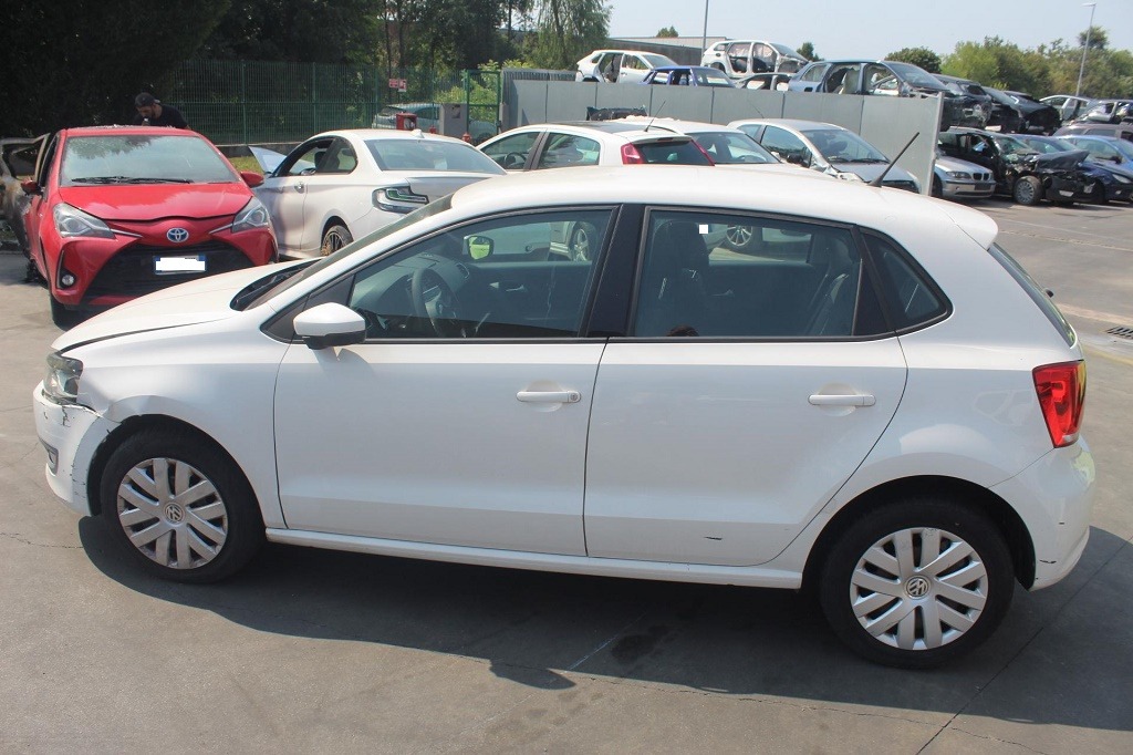 VOLKSWAGEN POLO 1.2 B 51KW 5M 5P (2009) RICAMBI IN MAGAZZINO