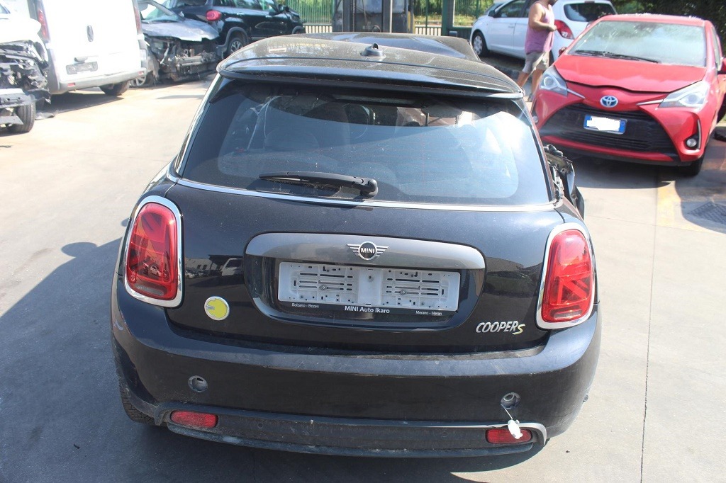 MINI COOPER SE F56 E 75KW AUT 3P (2020) RICAMBI IN MAGAZZINO