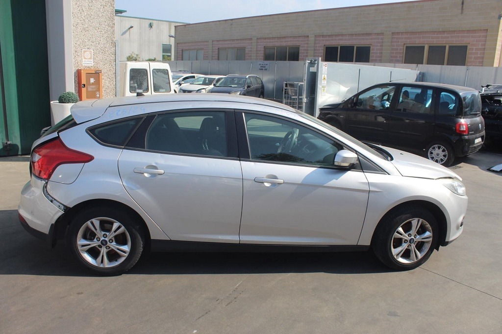 FORD FOCUS 1.6 D 85KW 6M 5P (2011) RICAMBI IN MAGAZZINO