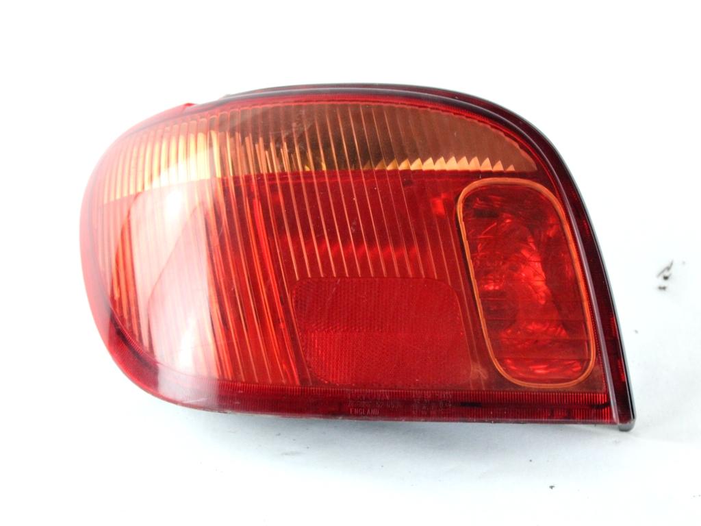 815610D070 FARO FANALE POSTERIORE SINISTRO TOYOTA YARIS 1.0 B 48KW 5M 3P (2003) RICAMBIO USATO