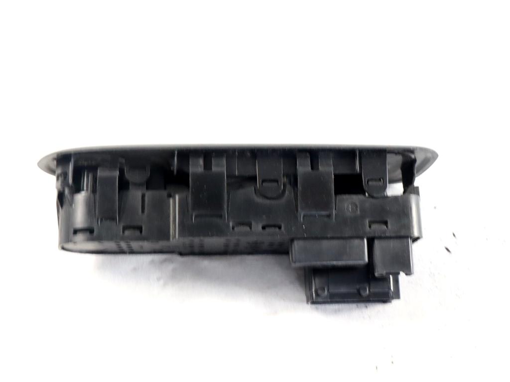 96637530XT GRUPPO DI COMANDO ALZA-VETRI ALZA-CRISTALLI PORTA ANTERIORE SINISTRA CITROEN C3 1.1 B 44KW 5M 5P (2012) RICAMBIO USATO CON REGOLAZIONE RETROVISORI ELETTRICI