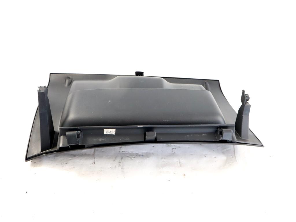 825213 SPORTELLO CASSETTO PORTAOGGETTI CRUSCOTTO LATO DESTRO CITROEN C3 1.1 B 44KW 5M 5P (2012) RICAMBIO USATO