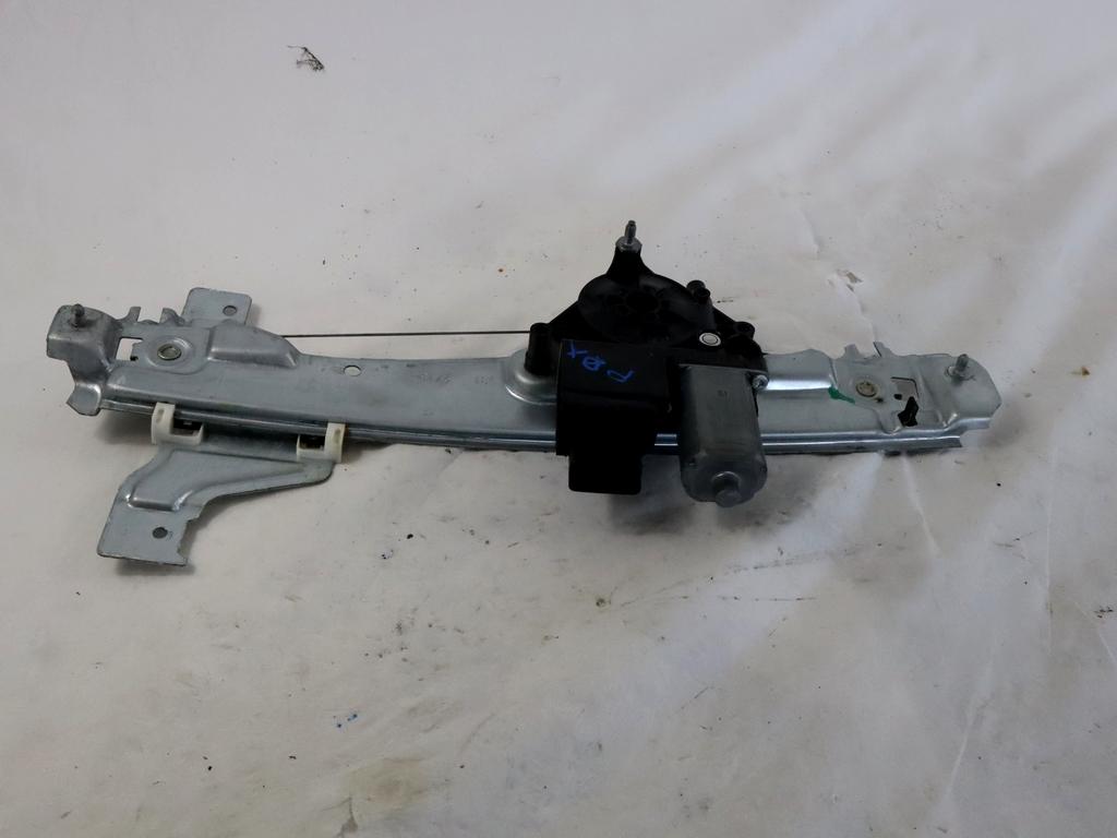 9813092980 MOTORINO MECCANISMO ALZA-VETRO ALZA-CRISTALLO PORTA POSTERIORE DESTRA CITROEN C3 1.2 B 61KW 5M 5P (2018) RICAMBIO USATO 9813093580