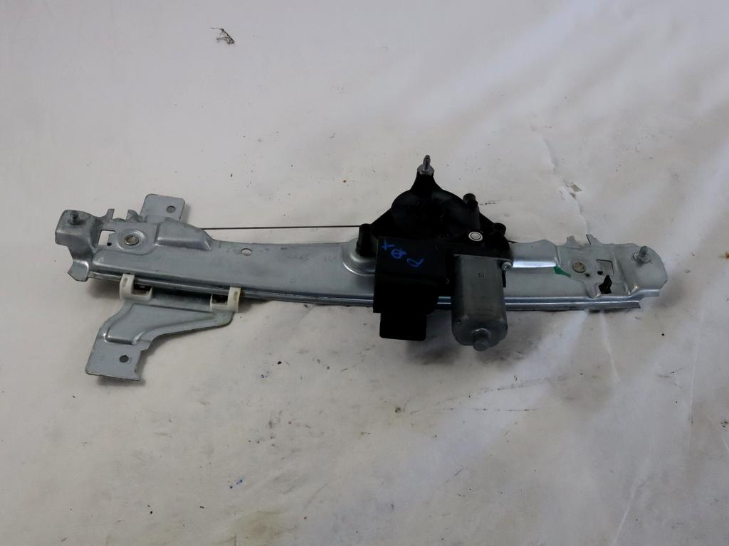 9813092980 MOTORINO MECCANISMO ALZA-VETRO ALZA-CRISTALLO PORTA POSTERIORE DESTRA CITROEN C3 1.2 B 61KW 5M 5P (2018) RICAMBIO USATO 9813093580