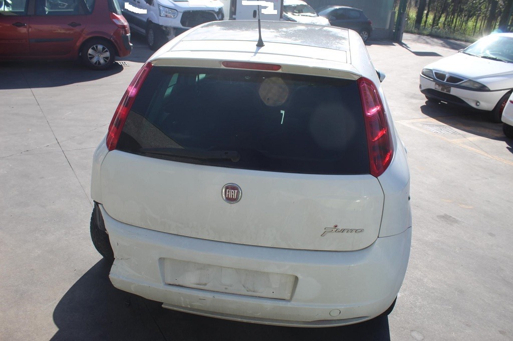 FIAT GRANDE PUNTO 1.2 B 48KW 5M 5P (2008) RICAMBI IN MAGAZZINO