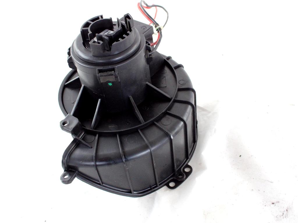 52421335 MOTORINO VENTOLA VENTILAZIONE ABITACOLO OPEL ASTRA H 1.4 B 66KW 5M 5P (2008) RICAMBIO USATO