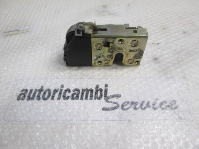 CENTRALNI ZAKLEP SPREDNJIH VRAT  OEM N. 00009136J9 ORIGINAL REZERVNI DEL CITROEN C5 DC DE MK1 SW (2000 - 2004) DIESEL LETNIK 2005