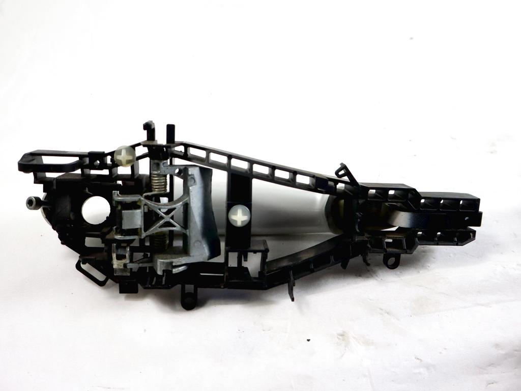 51217326917 MANIGLIA ESTERNA PORTA ANTERIORE SINISTRA BMW SERIE 3 316D F31 SW 2.0 D 85KW 6M 5P (2013) RICAMBIO USATO