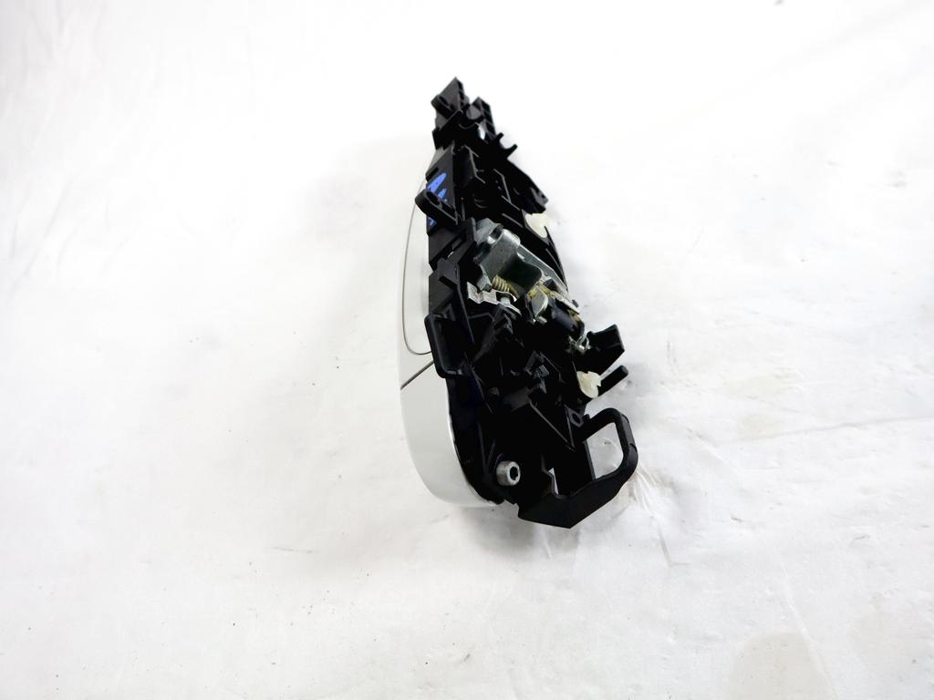 51217326918 MANIGLIA ESTERNA PORTA ANTERIORE DESTRA BMW SERIE 3 316D F31 SW 2.0 D 85KW 6M 5P (2013) RICAMBIO USATO