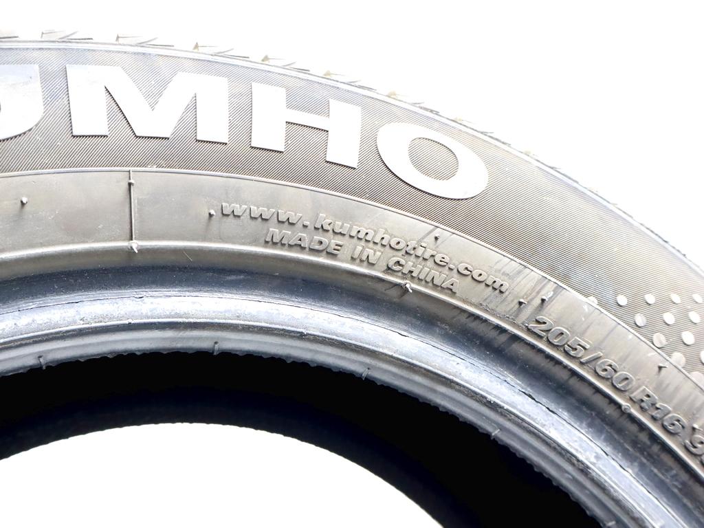 205/60 R16 96H KUMHO WINTERCRAFT WP51 6,32MM 6,35MM A3522 PNEUMATICI INVERNALI M+S (QUANTITÀ 4 GOMME)