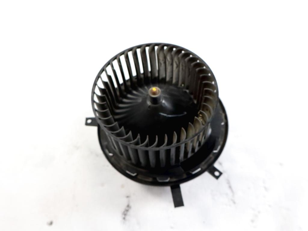 68038189AA MOTORINO VENTOLA VENTILAZIONE ABITACOLO POSTERIORE FIAT FREEMONT 2.0 D 125KW 6M 5P (2012) RICAMBIO USATO