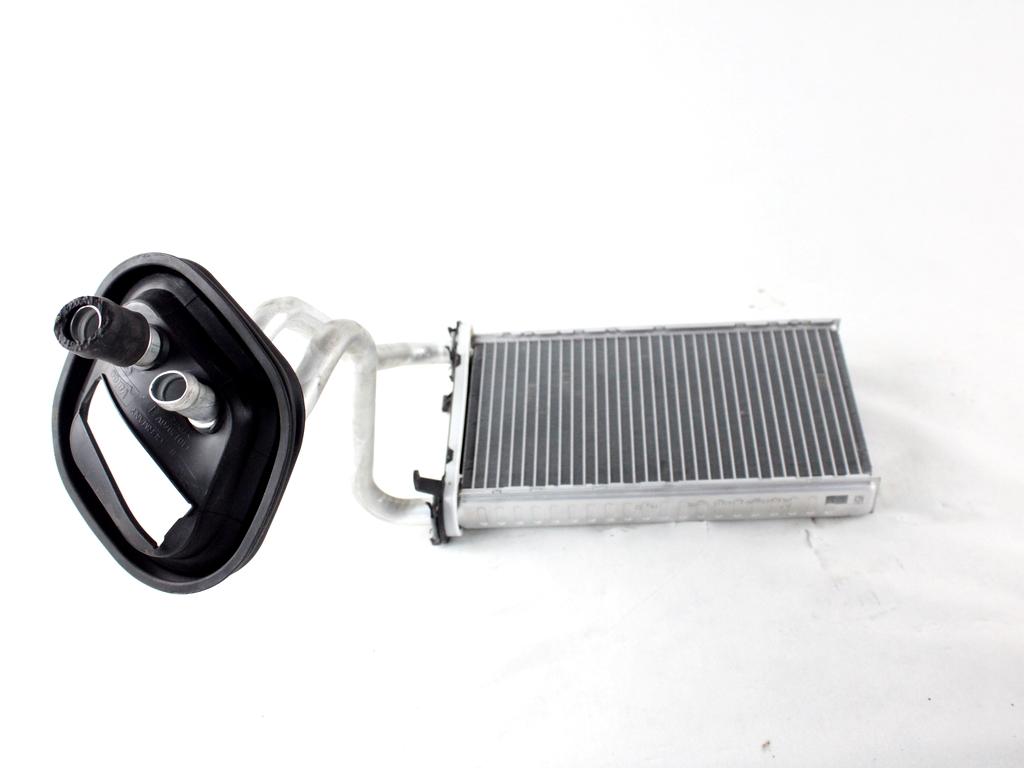 64119229486 TERMOSCAMBIATORE RISCALDAMENTO BMW SERIE 2 220I F22 2.0 B 135KW AUT 5P (2014) RICAMBIO USATO