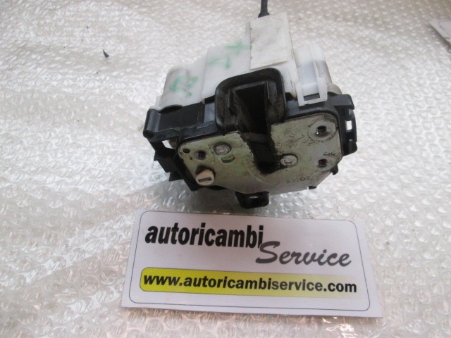 CENTRALNO ZAKLEPANJE ZADNJIH DESNIH VRAT OEM N. 51917890 ORIGINAL REZERVNI DEL FIAT PANDA 169 (2003 - 08/2009) BENZINA LETNIK 2007