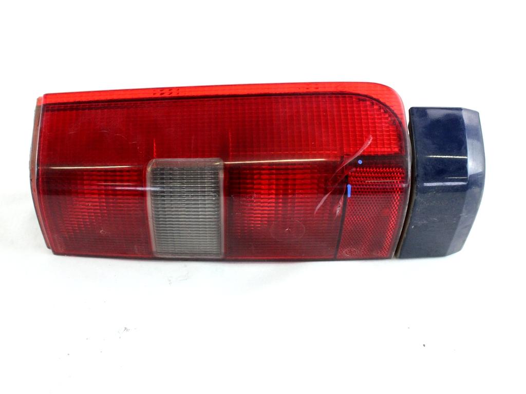 3512427 FARO FANALE POSTERIORE INFERIORE DESTRO VOLVO 850 SW 2.0 B 93KW 5M 5P (1996) RICAMBIO USATO LEGGERMENTE GRAFFIATO