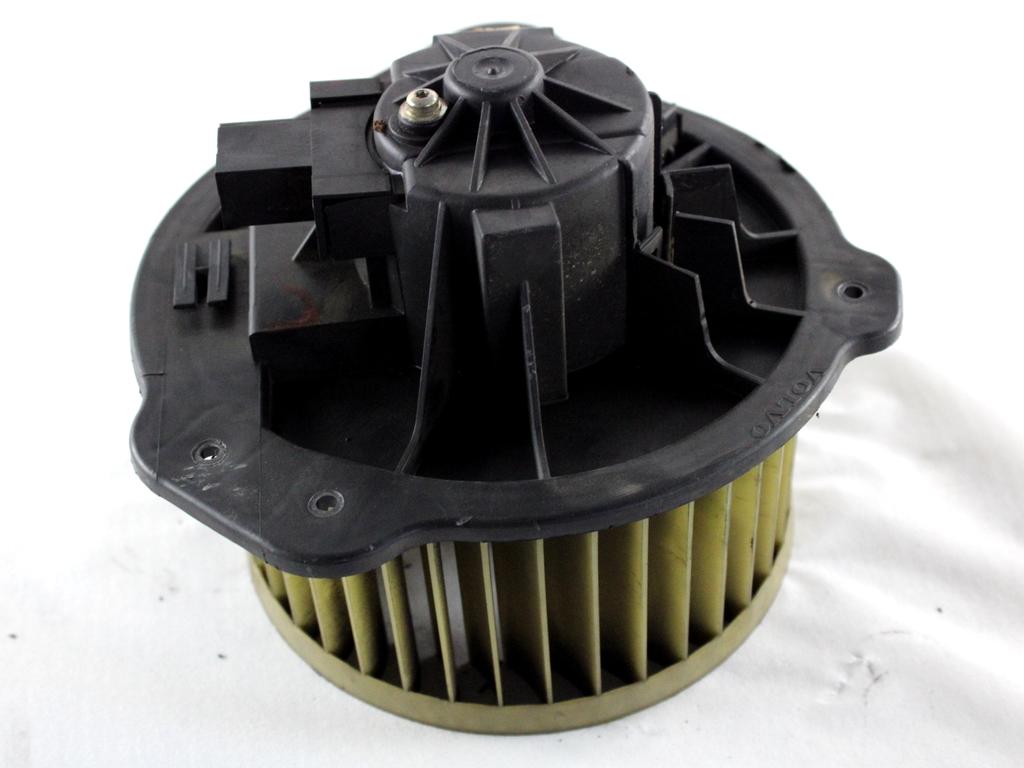 6820812 MOTORINO VENTOLA VENTILAZIONE ABITACOLO VOLVO 850 SW 2.0 B 93KW 5M 5P (1996) RICAMBIO USATO