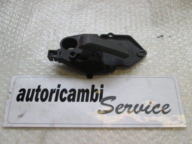 NOTRANJA KLJUKA  OEM N. 71732852 ORIGINAL REZERVNI DEL FIAT PANDA 169 (2003 - 08/2009) BENZINA LETNIK 2007