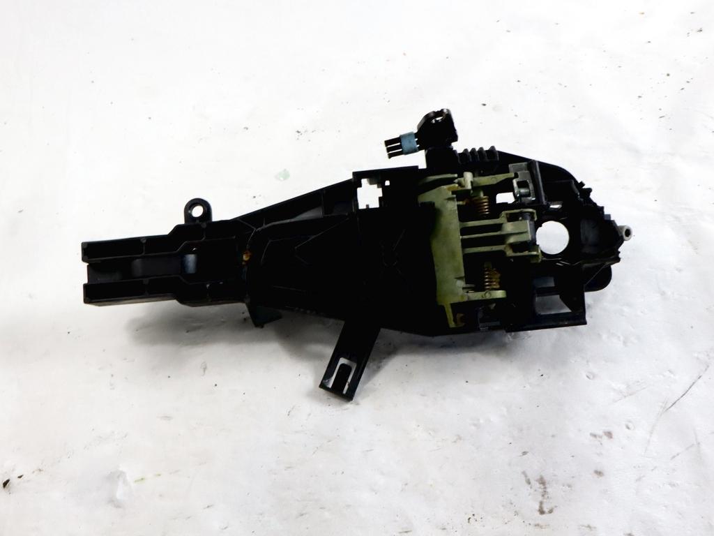 51210445185 MANIGLIA ESTERNA PORTA ANTERIORE SINISTRA BMW SERIE 3 320 D E91 SW 2.0 D 130KW 6M 5P (2009) RICAMBIO USATO