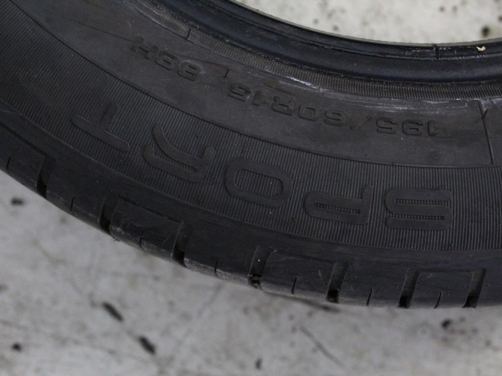 195/60 R15 88H DUNLOP SPORT 7.05MM A0320 PNEUMATICI ESTIVE (QUANTITA' A GOMME) RICAMBIO USATO