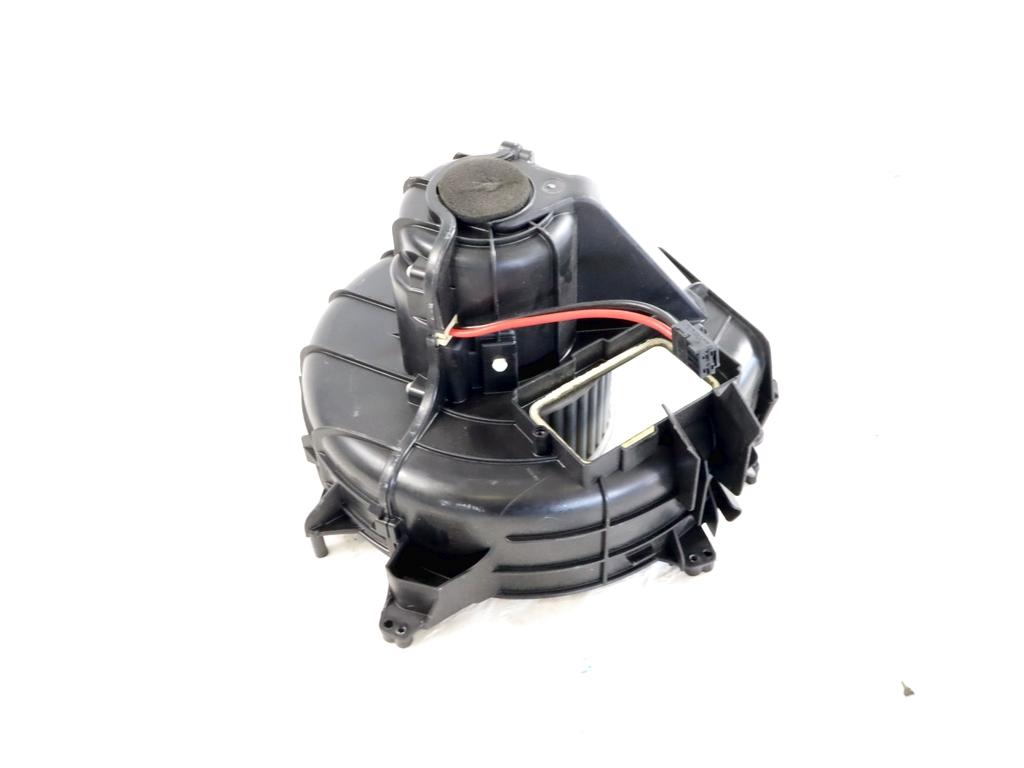 64119242607 MOTORINO VENTOLA VENTILAZIONE ABITACOLO BMW SERIE 5 520XD F11 SW 2.0 D 4X4 135KW AUT 5P (2014) RICAMBIO USATO 