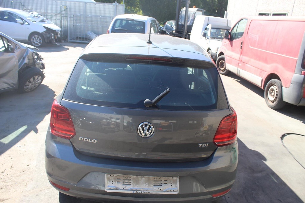 VOLKSWAGEN POLO 1.4 D 55KW 5M 5P (2017) RICAMBI IN MAGAZZINO