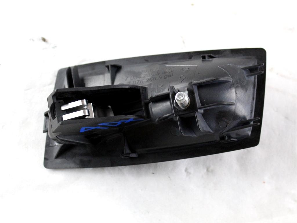 7034288 MANIGLIA INTERNA PORTA ANTERIORE DESTRA BMW SERIE 5 530D E60 3.0 D 170KW AUT 4P (2006) RICAMBIO USATO