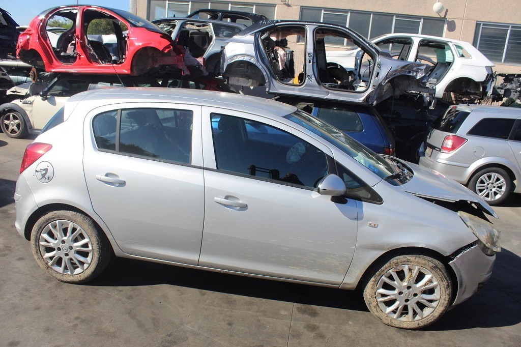 OPEL CORSA 1.2 G 59KW 5M 5P (2009) RICAMBI IN MAGAZZINO