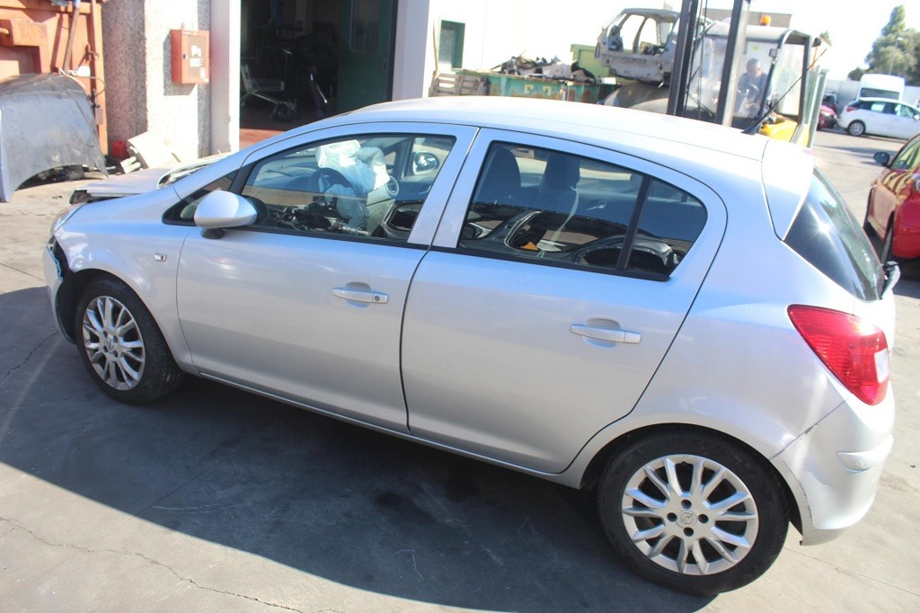 OPEL CORSA 1.2 G 59KW 5M 5P (2009) RICAMBI IN MAGAZZINO