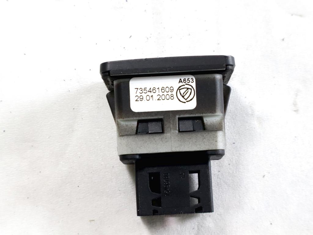 735461609 PORTA INGRESSO USB FIAT QUBO 1.3 D 55KW 5M 4P (2008) RICAMBIO USATO