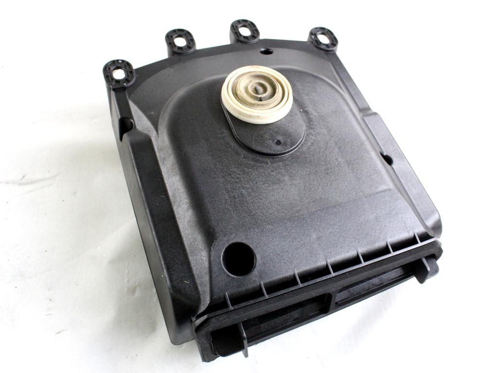 65136919354 CASSA ALTOPARALANTE SUBWOOFER LATO DESTRO BMW SERIE 5 530D E60 3.0 D 170KW AUT 4P (2006) RICAMBIO USATO 65136929100