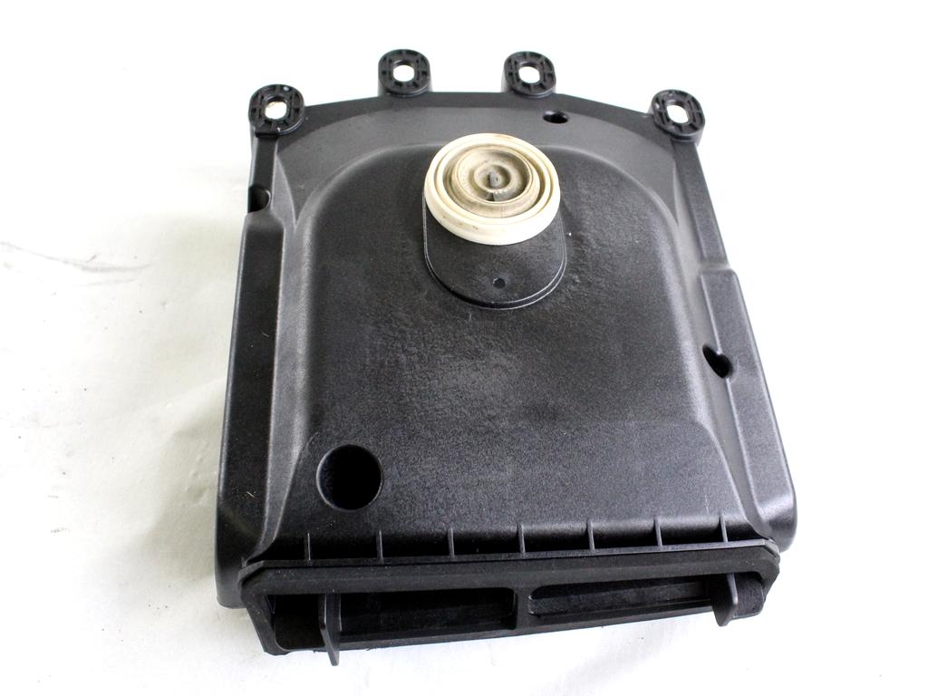 65136919354 CASSA ALTOPARALANTE SUBWOOFER LATO DESTRO BMW SERIE 5 530D E60 3.0 D 170KW AUT 4P (2006) RICAMBIO USATO 65136929100