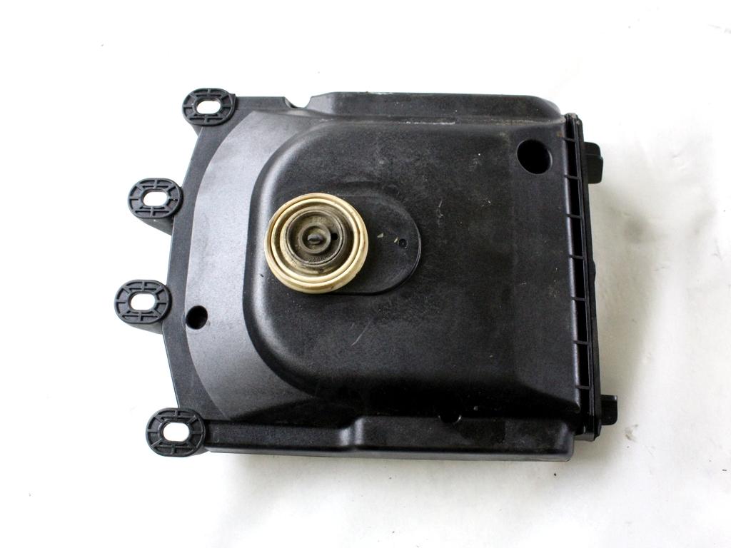 65136919353 CASSA ALTOPARALANTE SUBWOOFER LATO SINISTRO BMW SERIE 5 530D E60 3.0 D 170KW AUT 4P (2006) RICAMBIO USATO 65136929100