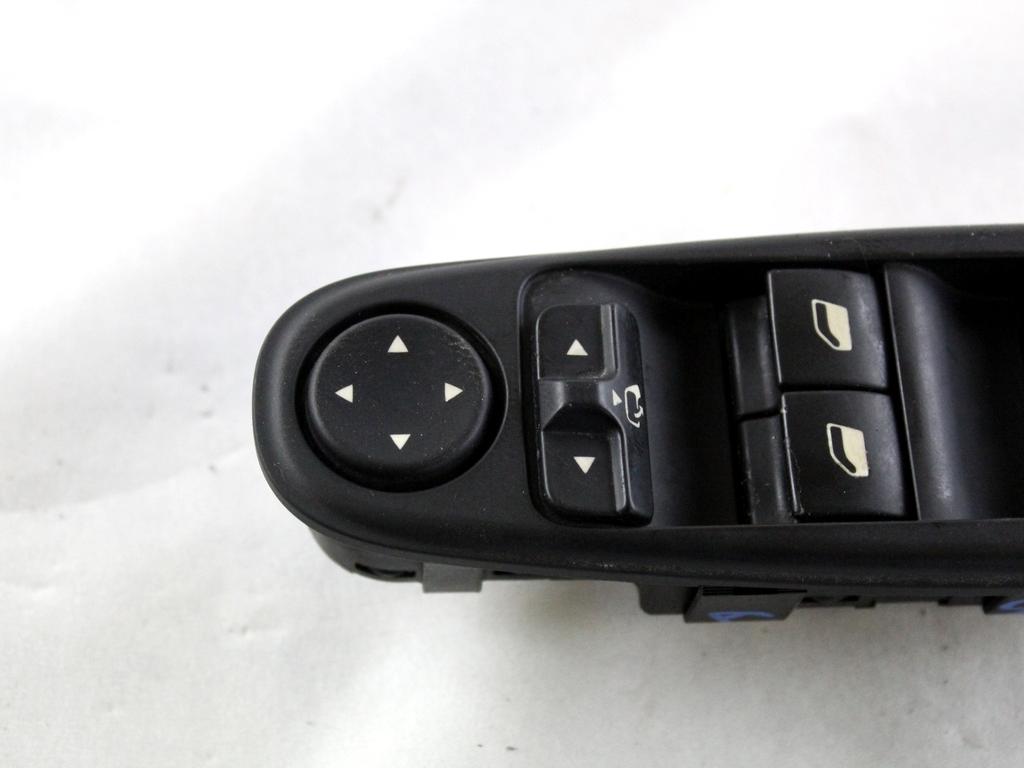 96639383ZD GRUPPO DI COMANDO ALZA-VETRI ALZA-CRISTALLI PORTA ANTERIORE SINISTRA CITROEN C4 PICASSO 1.6 D 82KW AUT 5P (2011) RICAMBIO USATO