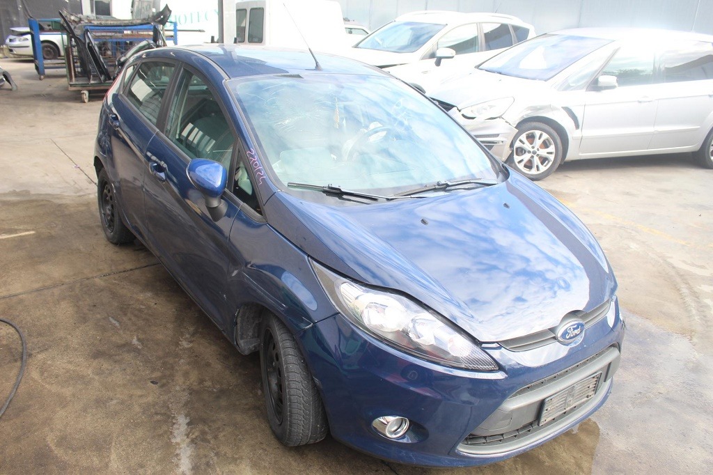 FORD FIESTA 1.4 G 71KW 5M 5P (2012) RICAMBI USATI AUTO IN PIAZZALE 