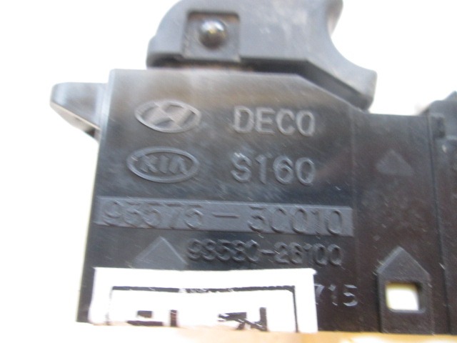 ZADNJE STIKALO OEM N. 985826100 ORIGINAL REZERVNI DEL HYUNDAI SANTA FE SM MK1 (2000 - 2006) DIESEL LETNIK 2003