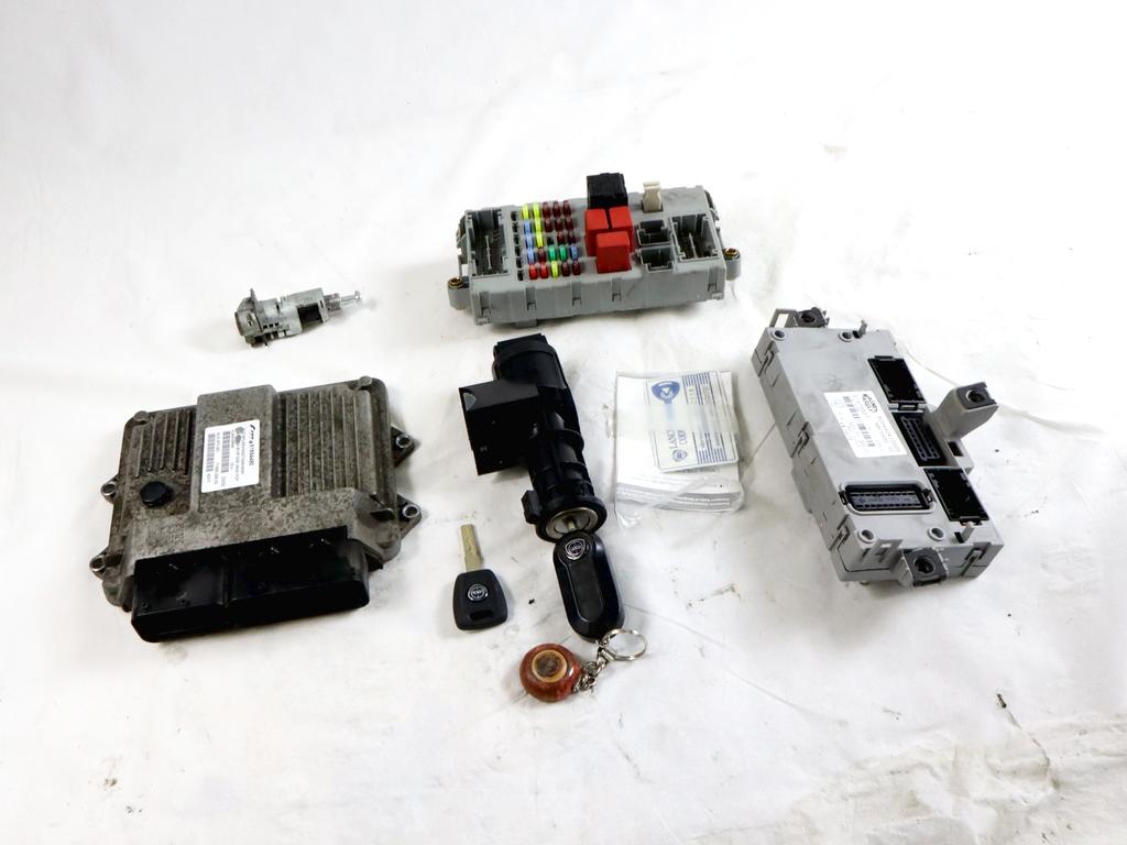 51854480 KIT ACCENSIONE AVVIAMENTO LANCIA MUSA 1.3 D 66KW 5M 5P (2010) RICAMBIO USATO CON CENTRALINA MOTORE, BLOCCHETTI ACCENSIONE APERTURA CON CHIAVE 51878837 46760152