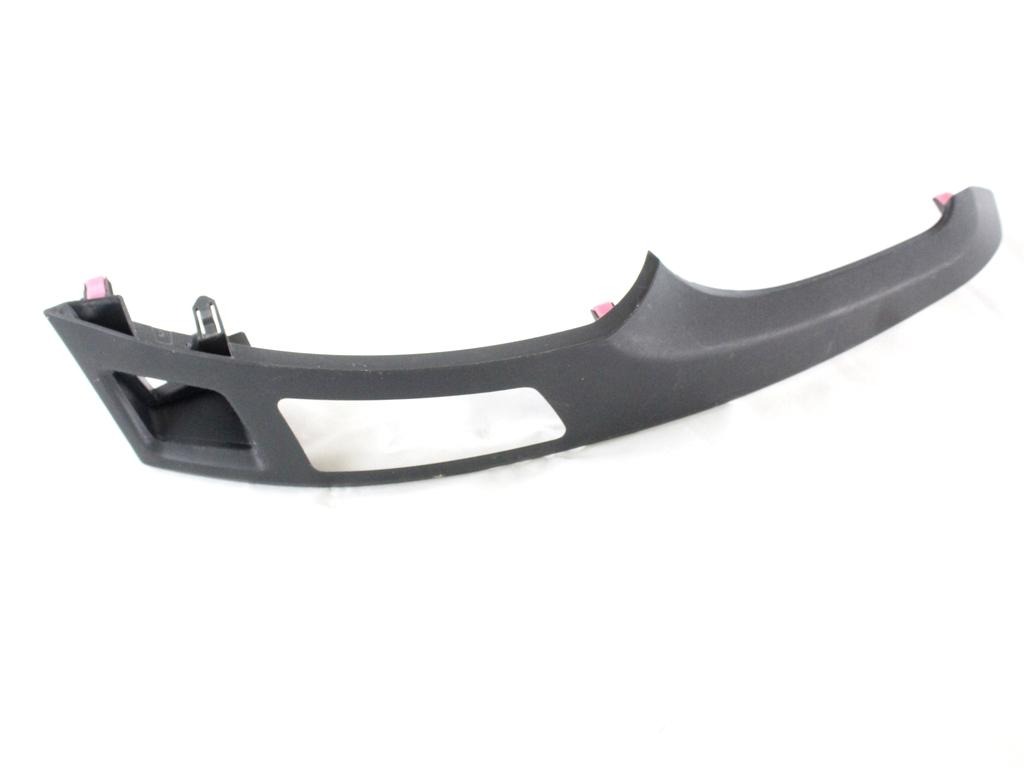 55435-0D020 MASCHERINA RIVESTIMENTO CRUSCOTTO CENTRALE LATO DESTRO TOYOTA YARIS 1.3 B 64KW 5M 3P (2008) RICAMBIO USATO