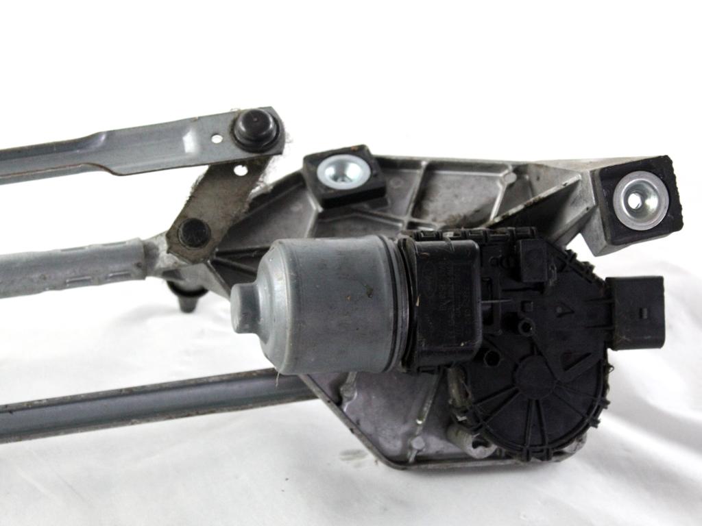 8V41-17508-AB MOTORINO ASTA TERGIPARABREZZA FORD KUGA 2.0 D 103KW 6M 5P (2012) RICAMBIO USATO 8V41-17504-AD 3397021368