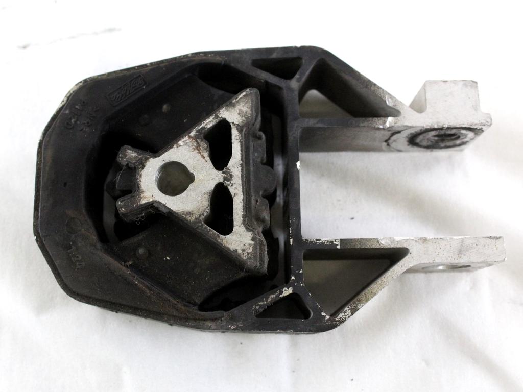 AV61-6P082-AC SUPPORTO MOTORE FORD KUGA 2.0 D 103KW 6M 5P (2012) RICAMBIO USATO