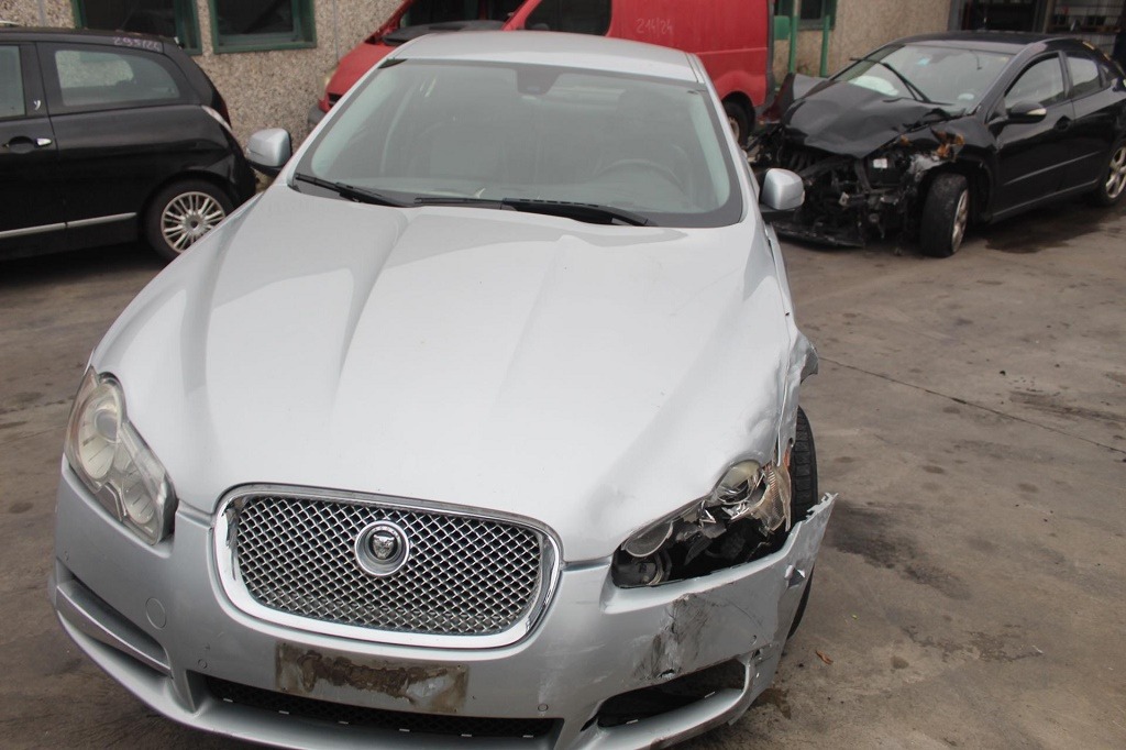 JAGUAR XF 2.7 D 152KW AUT 5P (2009) RICAMBI IN MAGAZZINO