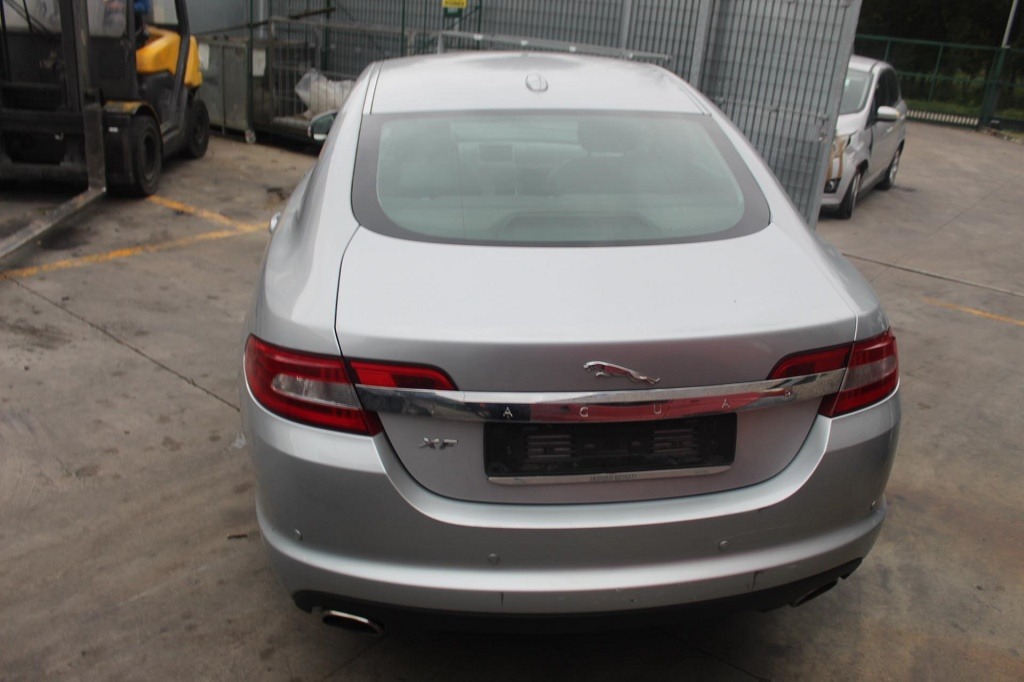 JAGUAR XF 2.7 D 152KW AUT 5P (2009) RICAMBI IN MAGAZZINO