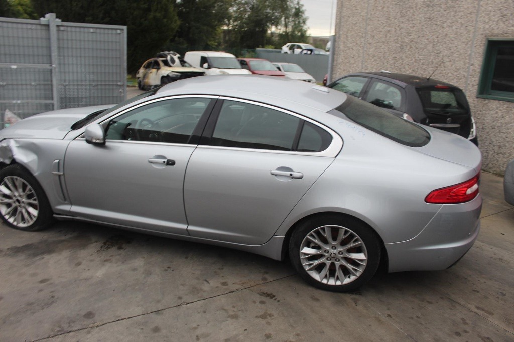 JAGUAR XF 2.7 D 152KW AUT 5P (2009) RICAMBI IN MAGAZZINO