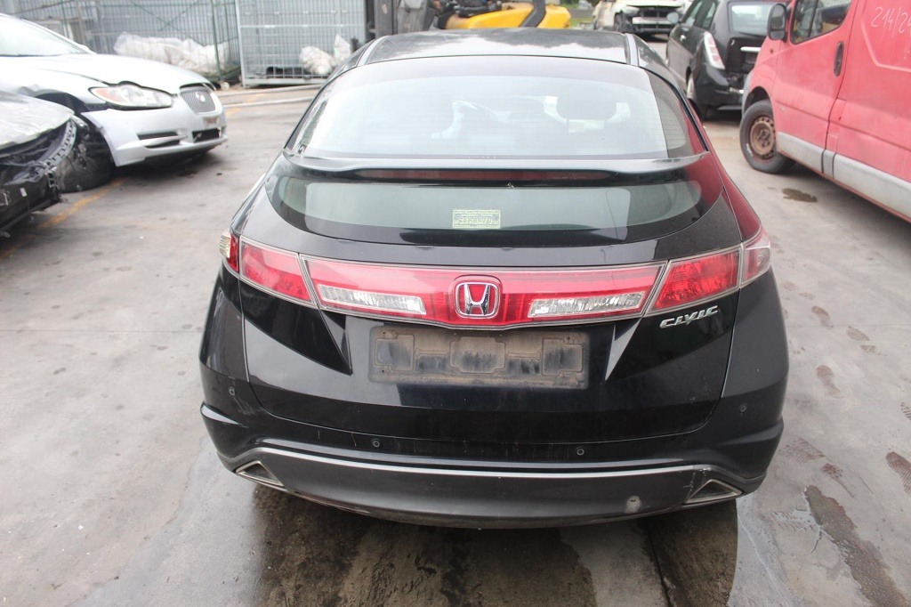 HONDA CIVIC 1.4 B 73KW 5M 5P (2009) RICAMBI USATI AUTO IN PIAZZALE 