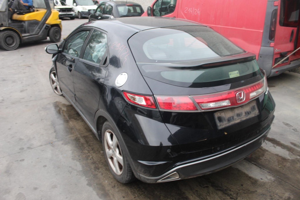 HONDA CIVIC 1.4 B 73KW 5M 5P (2009) RICAMBI USATI AUTO IN PIAZZALE 