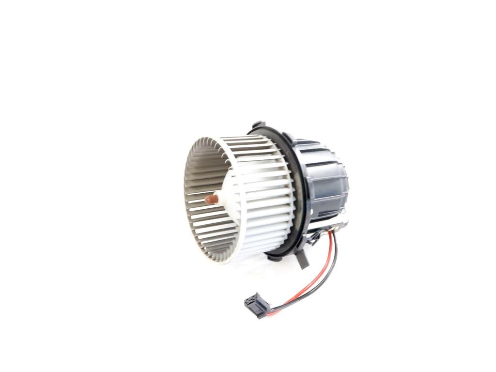 8T1820021 MOTORINO VENTOLA VENTILAZIONE ABITACOLO AUDI Q5 2.0 D 110KW 6M 5P (2013) RICAMBIO USATO