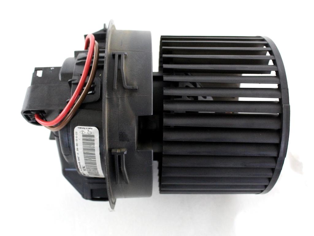 272100975R MOTORINO VENTOLA VENTILAZIONE ABITACOLO DACIA SANDERO 1.2 G 55KW 5M 5P (2014) RICAMBIO USATO