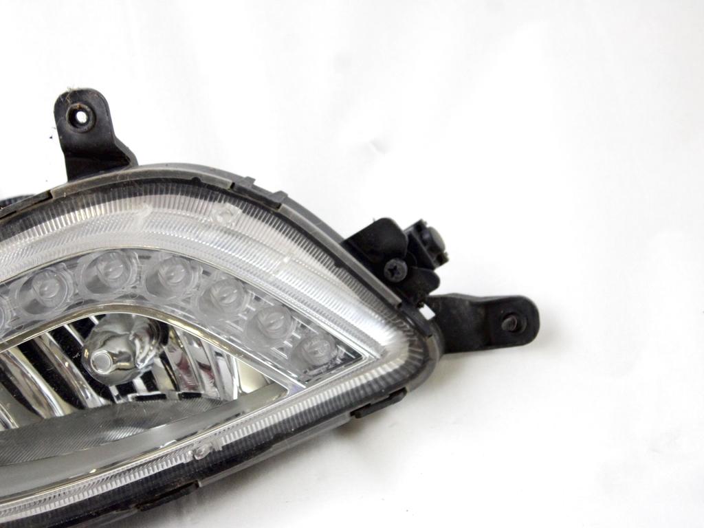 92202A6110 FARO FANALE PROIETTORE FENDINEBBIA LED ANTERIORE DESTRO HYUNDAI I30 SW 1.4 B 73KW 5P (2013) RICAMBIO USATO