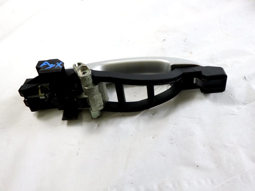 1776958 MANIGLIA ESTERNA PORTA ANTERIORE DESTRA FORD S-MAX 2.0 D 120KW AUT 5P (2010) RICAMBIO USATO