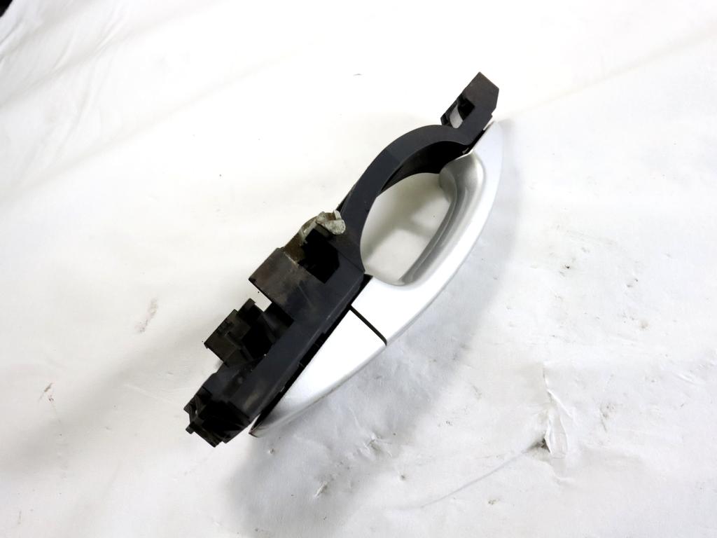 1776958 MANIGLIA ESTERNA PORTA ANTERIORE DESTRA FORD S-MAX 2.0 D 120KW AUT 5P (2010) RICAMBIO USATO